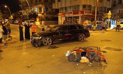 Antalya'da dur tabelasını görmezden geldi, motoru ile ayrı yerlere fırladı