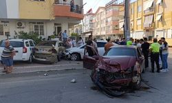 Antalya'da şu afacanın yaptığına bakın! 3 araç hurdaya döndü