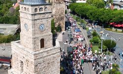 Antalya'da yörük göçü sokakları renklendirdi