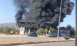 Antalya'da panik anları: Dumanlar gökyüzünü kapladı