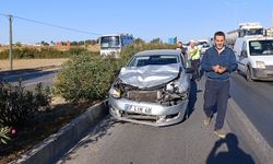 Antalya'da peş peşe aynı yerde araçlar birbirine girdi