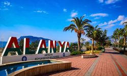 Alanya şaşırıyor! Valizini kapan geliyor