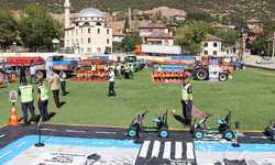 Antalya'da trafikte farkındalık oluşturuluyor