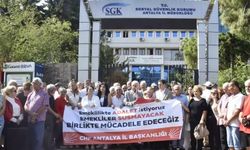 Antalya'da emekli markete ve bakkala gitmeye korkuyor