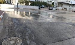 Antalya'da borular patlıyor! Mahalleler susuz kaldı