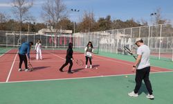Antalya Büyükşehir'den ücretsiz eğitim! Spor yaygınlaşıyor