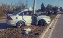 Manavgat'ta kontrolü kaybedip, savruldu