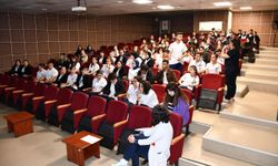 Alanya'da geleceğin sağlıkçılarına enfeksiyondan korunma yolları anlatıldı