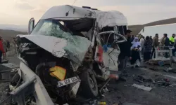Van'da feci kaza: k kişi hayatını kayıp etti 8 kişi yaralı