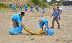 Alanya'da o sahili çöpler kaplamıştı...