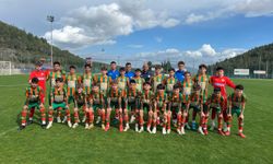 Alanyaspor U13 Akademi takımı Vina Cup'ta üçüncü oldu
