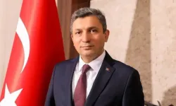 Vali Şahin anneleri unutmadı