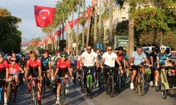 Alanya'da 19 Mayıs için pedal çevirdiler