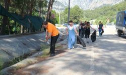 Antalya'da yabancı kadınlardan örnek davranış