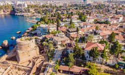 Bağlarını koparmıyorlar ama... Antalyalılar en çok o illerde yaşıyor