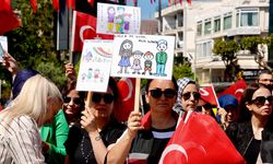 Alanya'da daha önce bu kortej düzenlenmemişti... Hepsi pankartla mesaj verdi