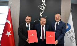 Başkan Muhittin Böcek işbirliklerini güçlendiriyor