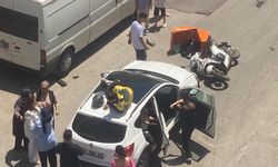 Antalya'da feci kaza: Yaralı otomobilin üstünde yardım bekledi