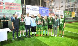Alanya'da sanayi esnafı halı sahada kozlarını paylaştılar