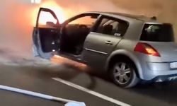 Antalya-Konya Yolu'nda otomobil alev aldı