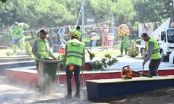 Antalya'da parkta hummalı çalışma