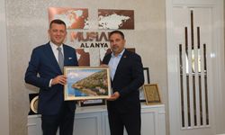 Kaymakam Ürkmezer'den MÜSİAD Alanya'ya veda ziyareti