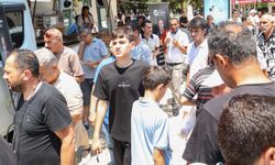 Antalya'da Ferdi Zeyrek'in anısına lokma dağıtıldı