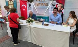 Alanya'da okurlarıyla buluştu
