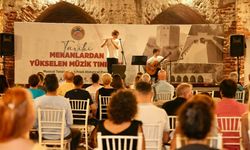 Alanya'nın tarihinde sanatseverler unutulmaz gece yaşadı