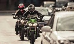 Motosikletler liderliği ele aldı