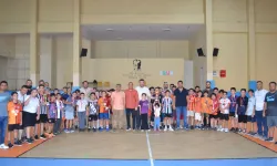 Antalya'da minikler kıyasıya yarıştı