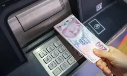 ATM’de yeni dolandırıcılık tuzağı: Paranız sıkıştı sanıyorsunuz onlar alıyor