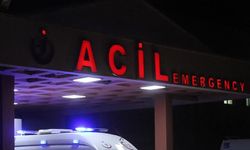 Alanya'da motosiklet yolcusu yola savruldu