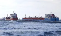 Son dakika! Umman açıklarında petrol tankeri vuruldu