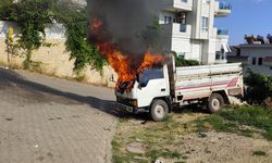Alanya’da park halindeyken bir anda yanmaya başladı! Maddi hasar büyük