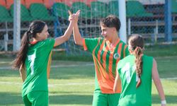 Alanyaspor kadın futbol takımı lider bitiyor