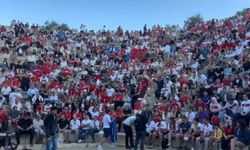 Antalya tarihi atmosferde Türkiye-Paraguay maçını izledi