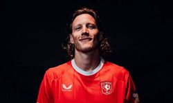 Eski Beşiktaş’lı Wout Weghorst, yeni takımıyla resmen imzaladı