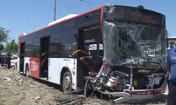 Ankara'da yolcu otobüsü kaza yaptı: 1 ölü