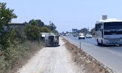 Alanya-Manavgat yolunda vatandaşlar sürücünün yardımına koştu