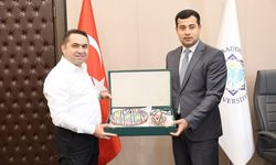 ALKÜ’de Özbekistan heyeti ağırlandı