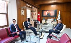 Antalya Valisi'nde Gazipaşa Başkanı'na geçmiş olsun ziyareti
