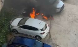 Antalya'da yanan motosikleti canı pahasına taşıdı