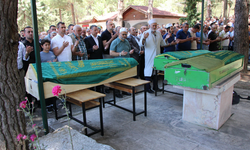 Antalya'dan Amasya'ya dönerken hayatlarını kaybettiler!