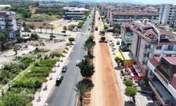 Alanya İsa Küçülmez Caddesi yenileniyor