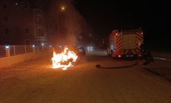 Manavgat'ta motor yangını aracı kül etti