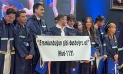 Yeditepe Üniversitesi Mezuniyet Töreninde Pankart Tartışması