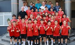 Alanyaspor miniminikler Alanya şampiyonu