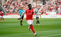 Trabzonspor'da flaş iddia! Transfer yarışına girdi