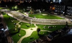 Kepez’de 100’ün üzerinde park ışıl ışıl oldu: Barış Köprüsü de aydınlatıldı